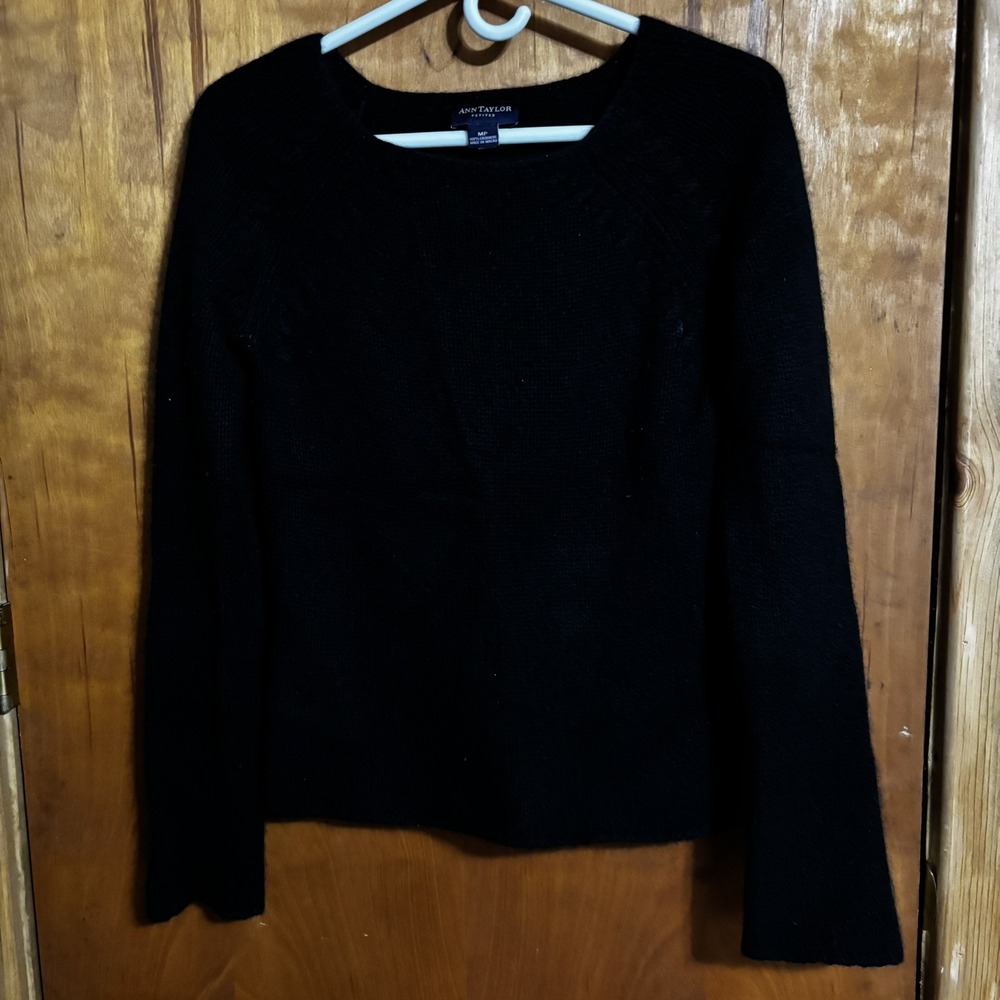 Ann Taylor 100% Cashmere Black Sweater Medium Petite